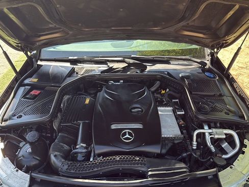 Used 2015 Mercedes-Benz C 300 4MATIC Sedan image 10