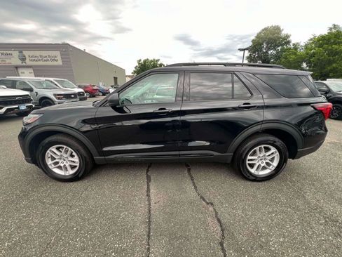 Used 2026 Ford Explorer Active AWD/4WD image 9