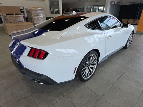 Used 2025 Ford Mustang GT Premium RWD image 7