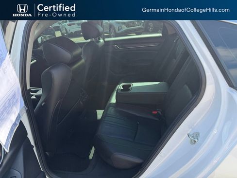 Used 2021 Honda Accord Touring image 13