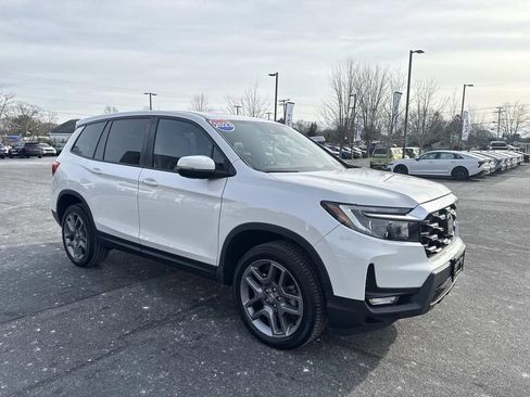 Used 2023 Honda Passport EX-L image 11