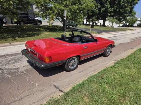 Used 1988 Mercedes-Benz 560 SL image 6