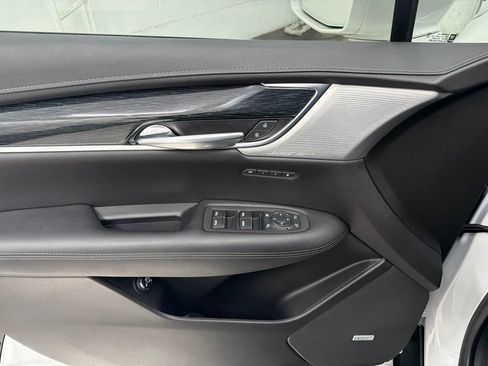 Used 2020 Cadillac XT5 Premium Luxury FWD image 18