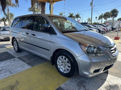 Used 2010 Honda Odyssey LX image 3