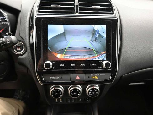 Used 2023 Mitsubishi Outlander Sport SE AWD/4WD image 17