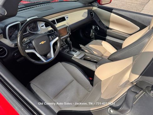 Used 2015 Chevrolet Camaro LT RWD image 32