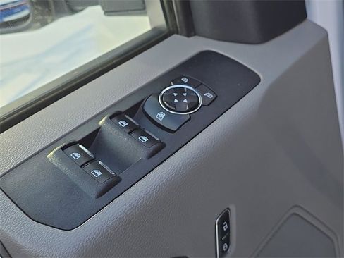 Used 2022 Ford F250 XLT w/ FX4 Off-Road Package image 8