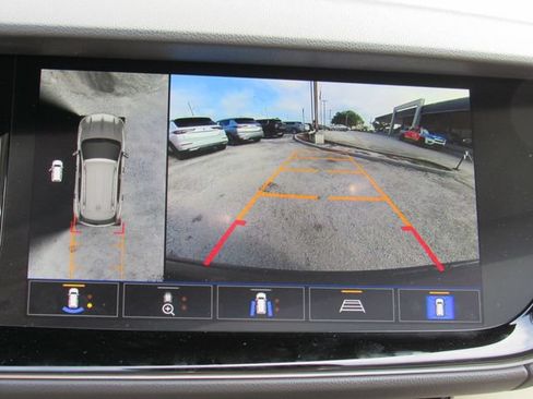Used 2023 Buick Envision Avenir FWD image 25