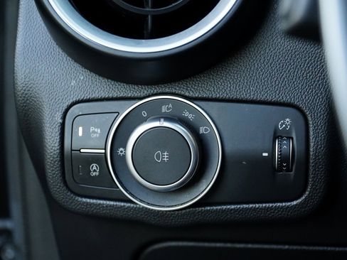 Used 2022 Alfa Romeo Stelvio Sprint image 25