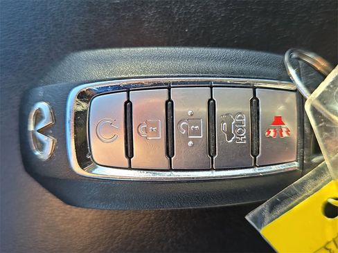 Used 2021 INFINITI Q50 Luxe image 35