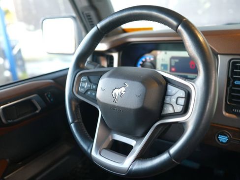 Used 2022 Ford Bronco Outer Banks image 16