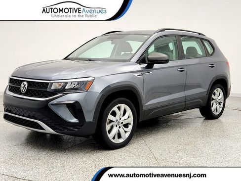 Used 2022 Volkswagen Taos S image 1