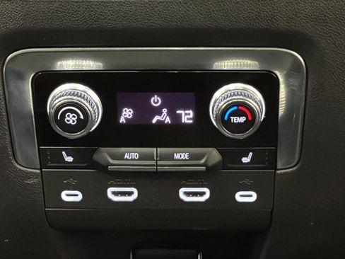 Used 2021 GMC Yukon Denali AWD/4WD image 46