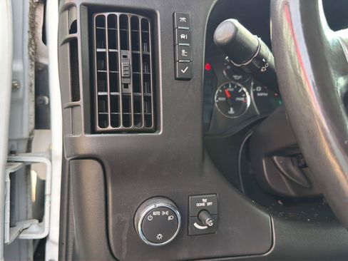 Used 2019 GMC Savana 2500 Extended w/ Driver Convenience Package RWD image 12