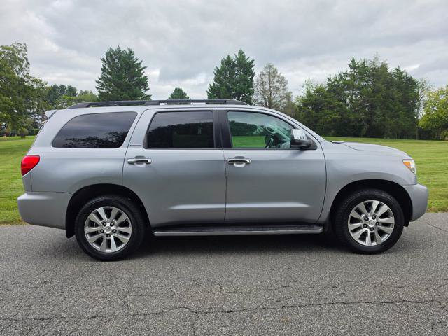 Used 2012 Toyota Sequoia Limited AWD/4WD image 5