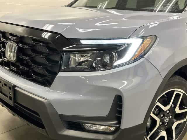 Used 2023 Honda Passport Elite image 31