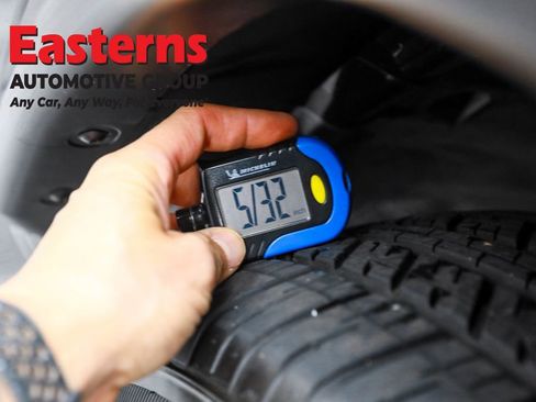 Used 2024 Nissan Rogue SV image 28