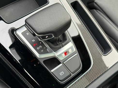 Used 2023 Audi SQ5 Prestige w/ Prestige Package image 21