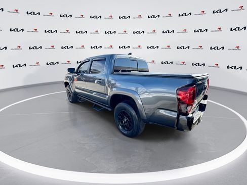 Used 2022 Toyota Tacoma SR5 image 6