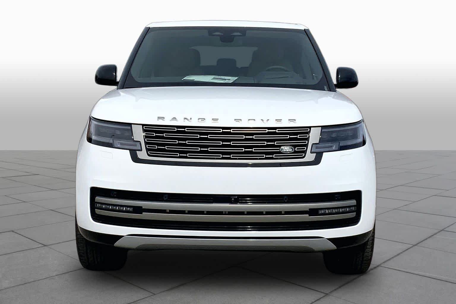 New 2027 Land Rover Range Rover Long Wheelbase SE AWD/4WD image 3