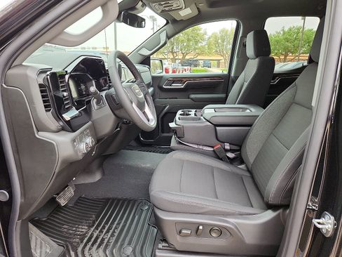 New 2026 GMC Sierra 1500 SLE w/ Preferred Package RWD image 8