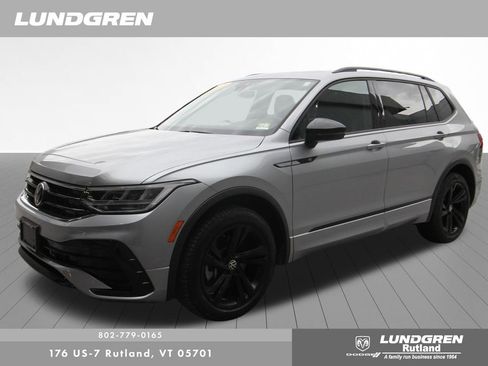 Used 2023 Volkswagen Tiguan SE R-Line image 47
