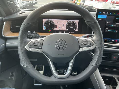 New 2026 Volkswagen Tiguan SEL R-Line image 14