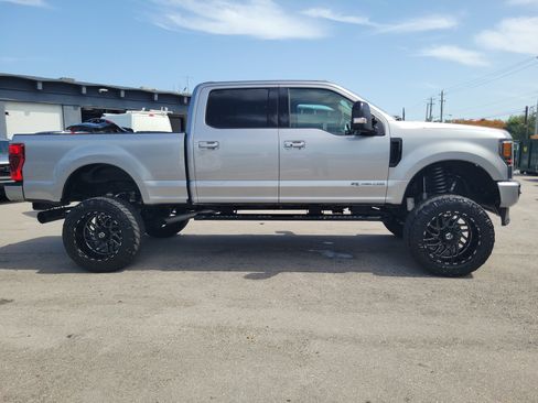 Used 2020 Ford F250 Lariat AWD/4WD image 4