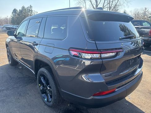 New 2026 Jeep Grand Cherokee L Limited w/ Limited Altitude Package AWD/4WD image 5