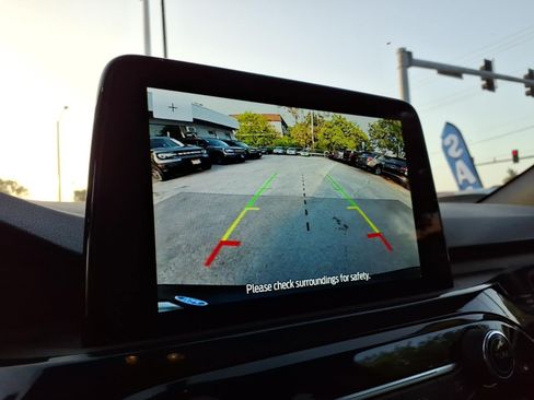 Certified 2025 Ford Escape ST-Line Select AWD/4WD image 15