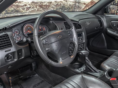 Used 2005 Chevrolet Monte Carlo SS image 13