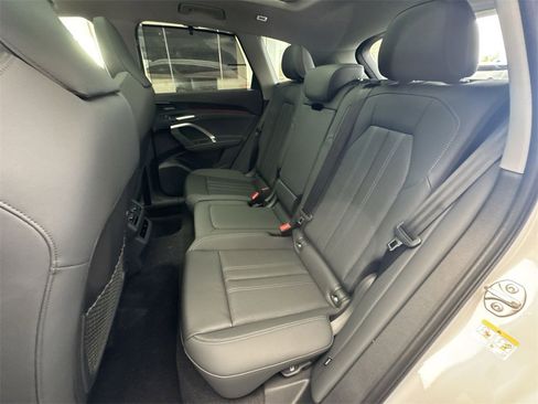 New 2025 Audi Q5 Premium Plus image 24