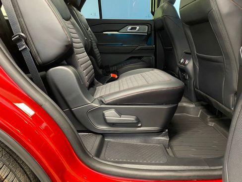 New 2026 Ford Explorer ST-Line w/ ST-Line Street Pack image 41