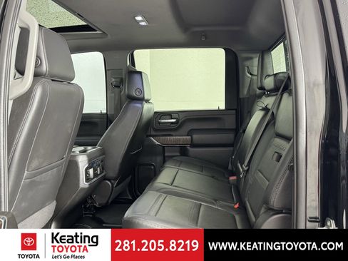 Used 2023 GMC Sierra 2500 Denali w/ Denali Ultimate Package image 14
