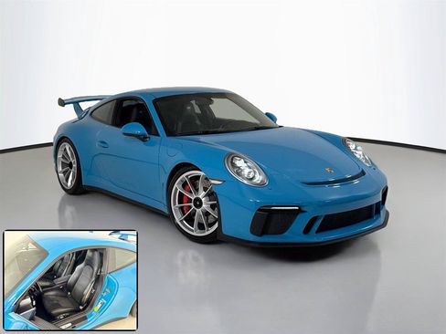 Used 2018 Porsche 911 GT3 w/ Sport Chrono Package RWD image 2