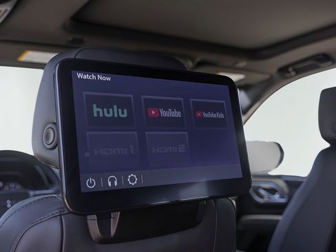 Used 2024 Chevrolet Suburban Z71 w/ Z71 Off-Road Package image 29