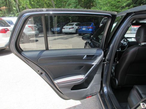 Used 2018 Volkswagen GTI Autobahn FWD image 15
