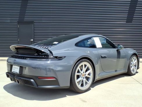 Certified 2025 Porsche 911 Carrera GTS RWD image 6