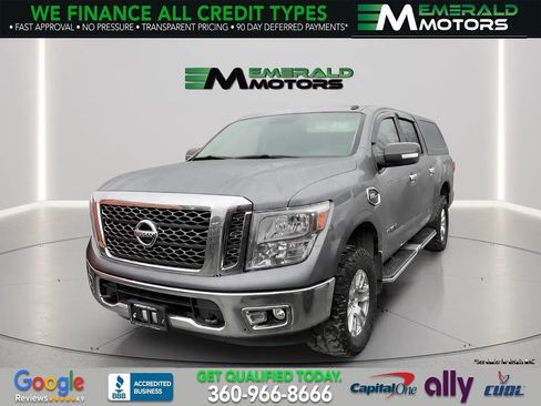 Used 2017 Nissan Titan SV image 1
