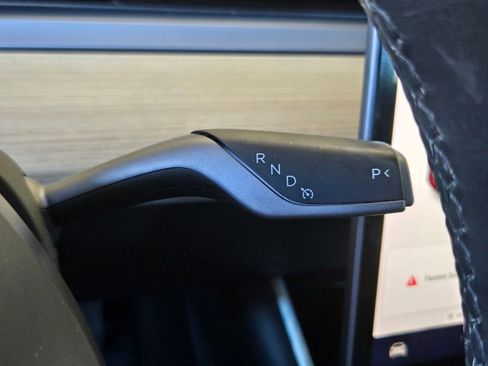 Used 2018 Tesla Model 3 Long Range image 21