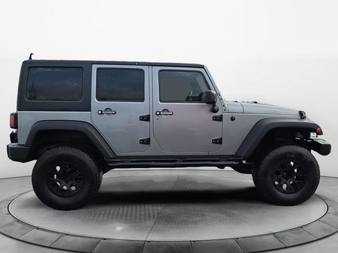 Used 2015 Jeep Wrangler Unlimited Sport w/ Quick Order Package 24S AWD/4WD image 6
