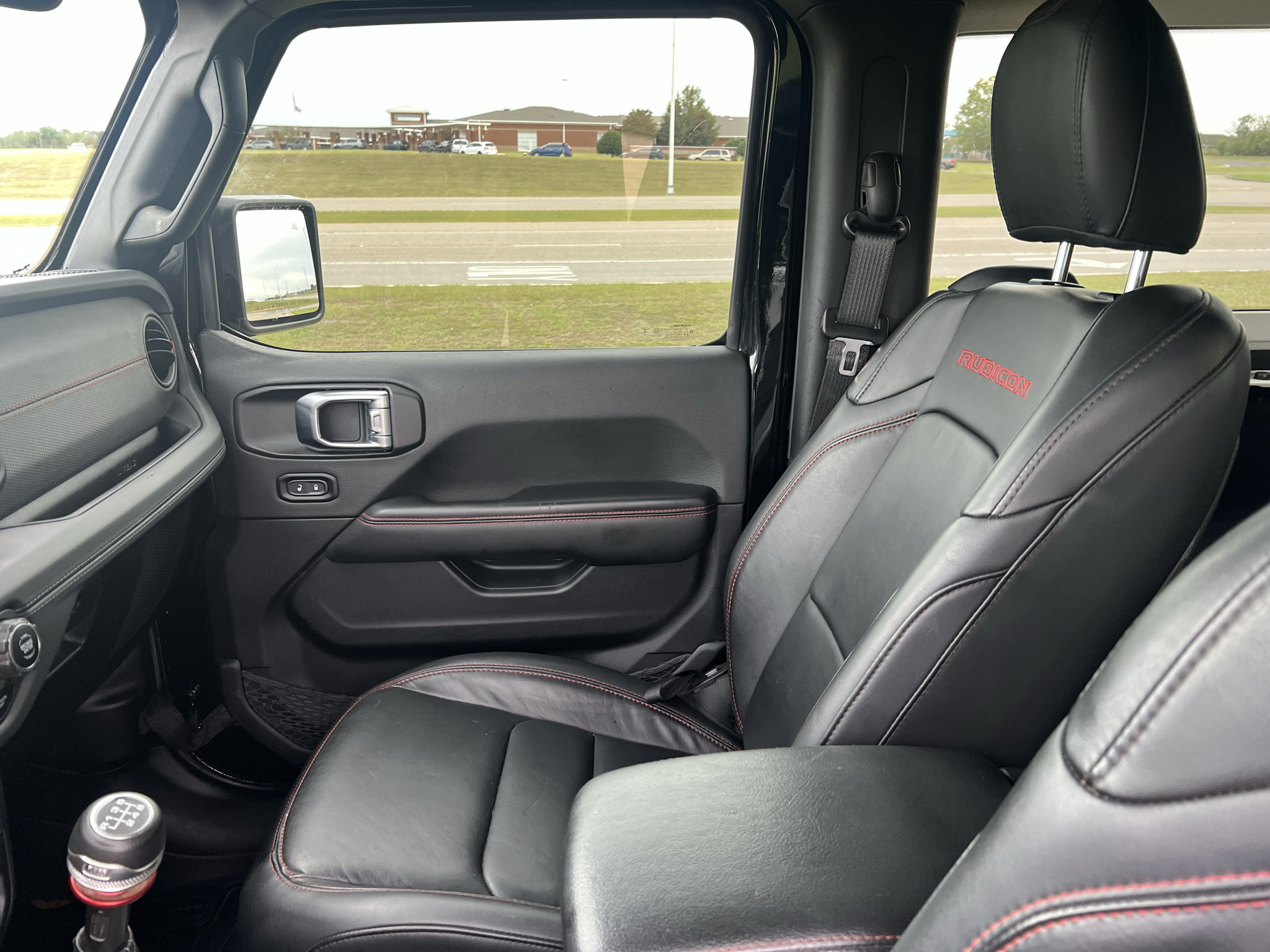 Certified 2024 Jeep Wrangler Rubicon AWD/4WD image 17