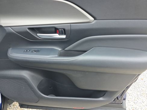 Certified 2024 Toyota Grand Highlander XLE image 21