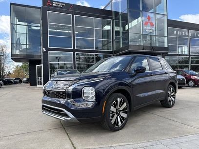 New 2025 Mitsubishi Outlander SE
