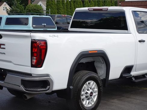 Used 2024 GMC Sierra 2500 Pro AWD/4WD image 12