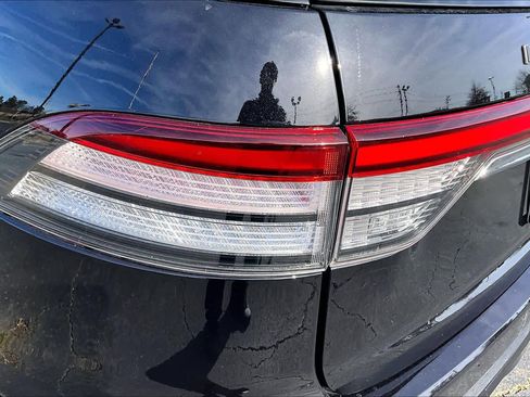 Used 2022 Lincoln Aviator Black Label w/ Dynamic Handling Package image 29