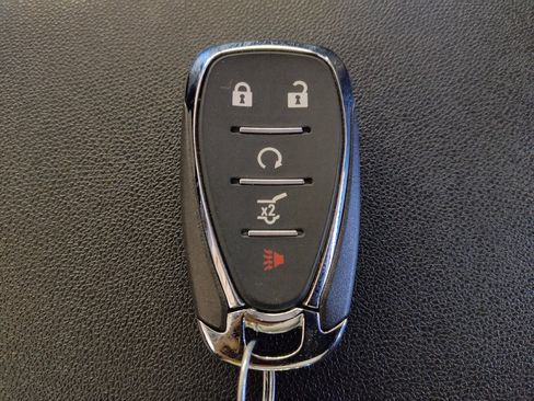 Used 2024 Chevrolet Equinox LT image 32