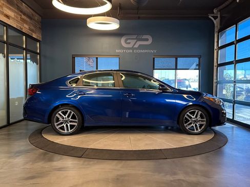 Used 2021 Kia Forte EX FWD image 2