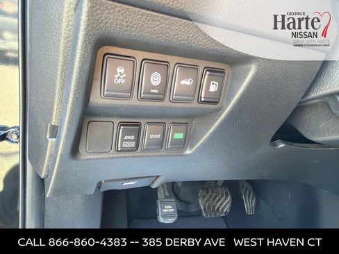 Used 2019 Nissan Rogue SV AWD/4WD image 15