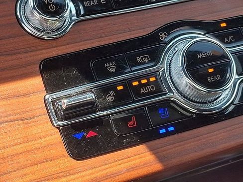 Used 2023 Lincoln Aviator Reserve w/ Equipment Group 201A AWD/4WD image 22
